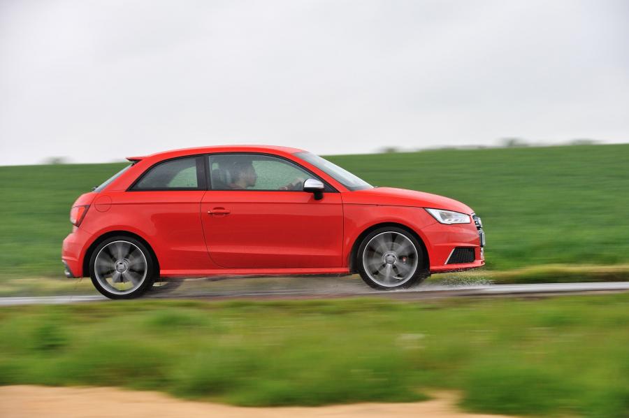  Audi S1 (8X) 2014 года  (UK) (фото 3 из 24)